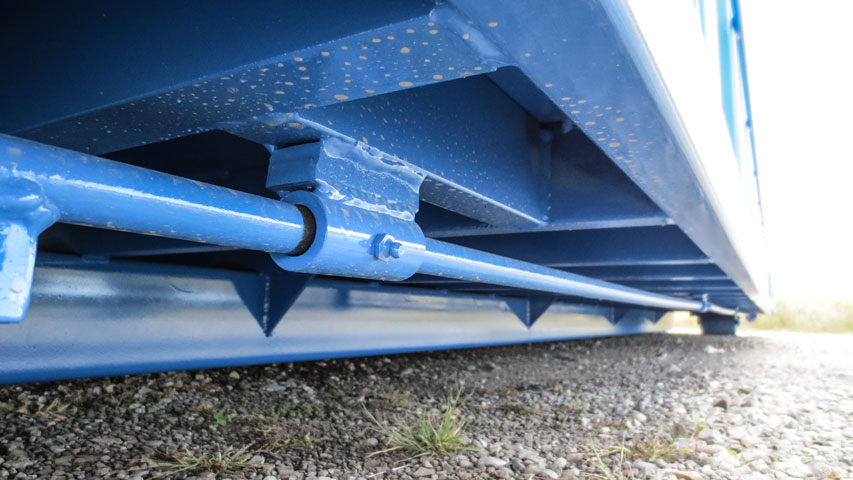 ON TRUX BINS FOR ROLL OFF HOOK LIFT (1)